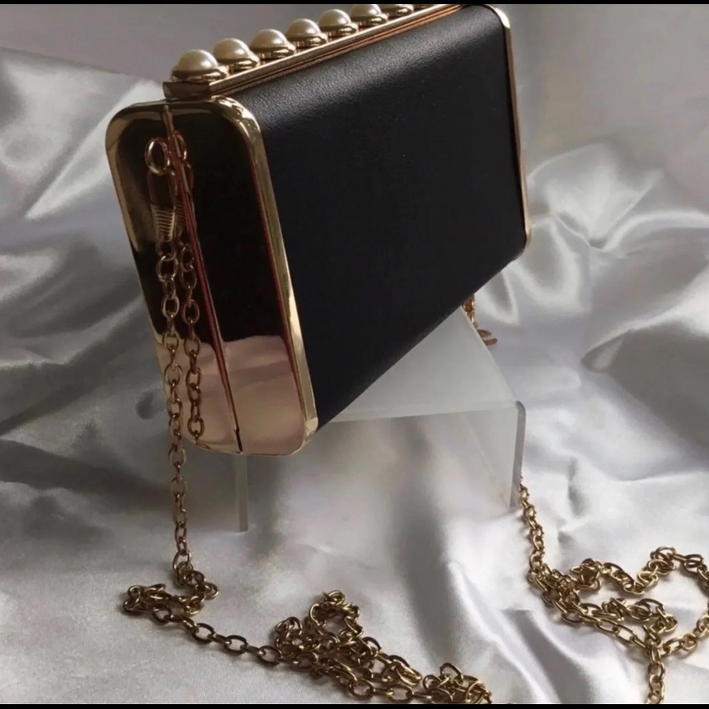 Gold Metal Frame Black Leatherette Fashion Clutch Bag - Picture 11 of 11